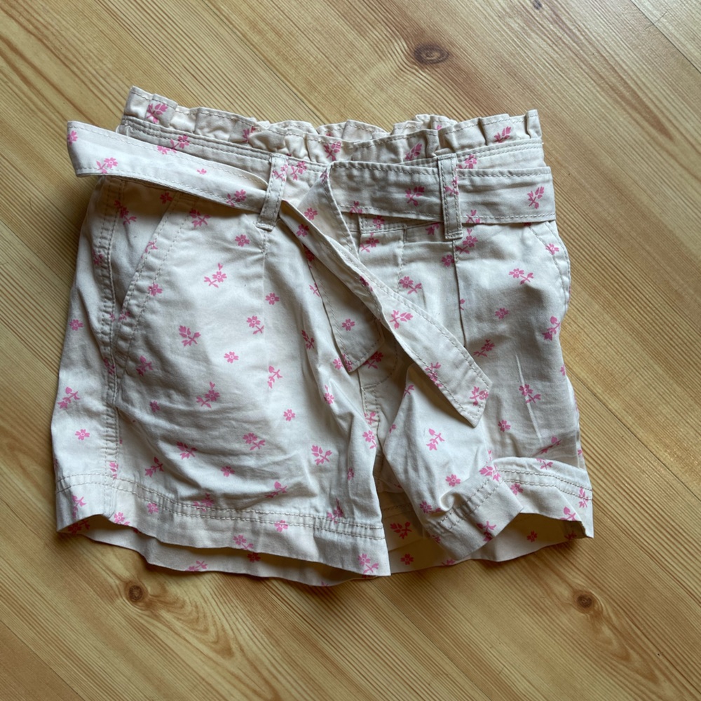 Gap kids shorts small